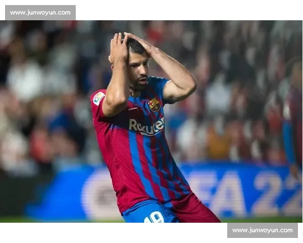 “伪九号”的回归阿圭罗式前锋的战术价值几何